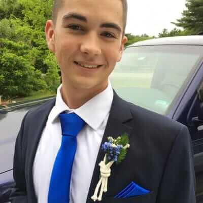 Nautical Boutonnieres for Prom Season