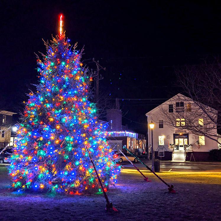 Holiday Stroll Through Downtown Mystic