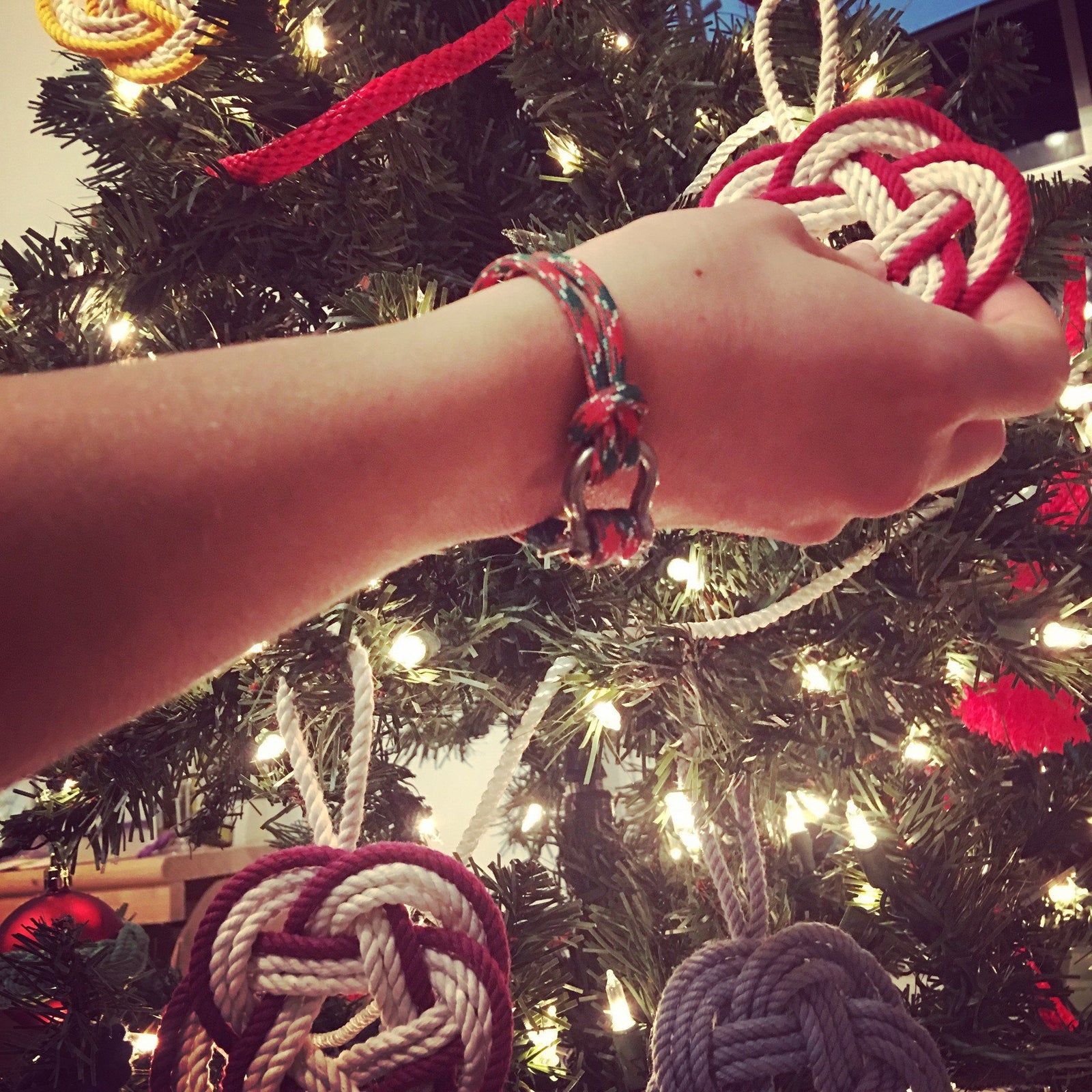 Christmas Shackle Bracelet Mystic Knotwork 